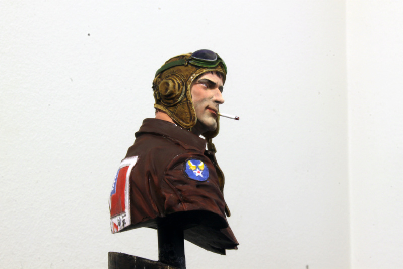 Pilote Flying Tigers Young Miniatures 1/10 " TERMINE " - Page 2 Img_2818