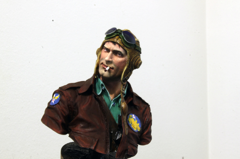 Pilote Flying Tigers Young Miniatures 1/10 " TERMINE " - Page 2 Img_2819