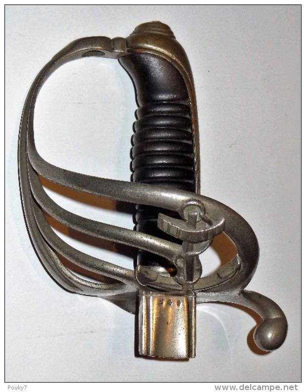 Poignée de sabre de marine énigme, façon officier d’infanterie, modèle 1882  289_0013