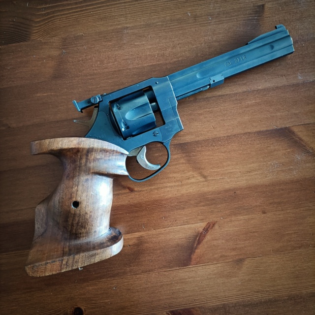 Revolver Manurhin MR 22 Match Img_2047