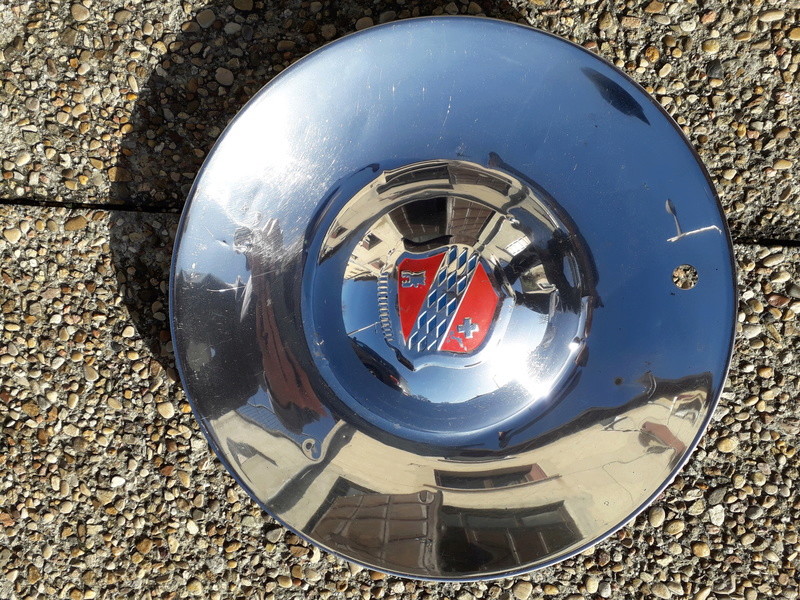 Buick roadmaster hubcaps  - SOLD 20180112