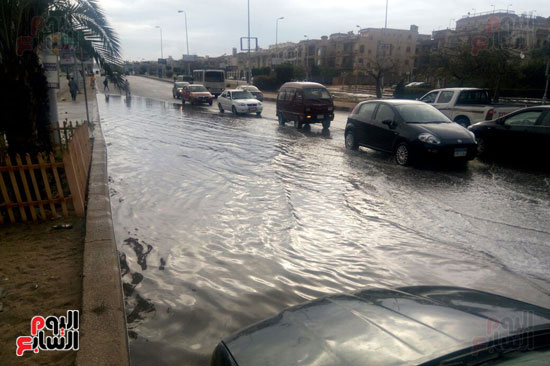 بالصور.. أمطار غزيرة بالقاهرة والوجه البحرى.. غلق ميناءى الإسكندرية والدخيلة.. والأرصاد تحذر 4289