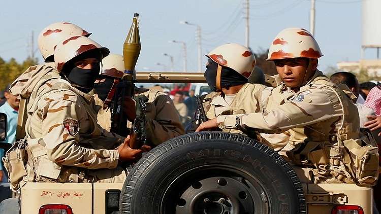 استهداف مطار العريش بقذيفة وإستشهاد ضابط وإصابة اثنين ونجاة وزيرى الدفاع والداخلية 4523