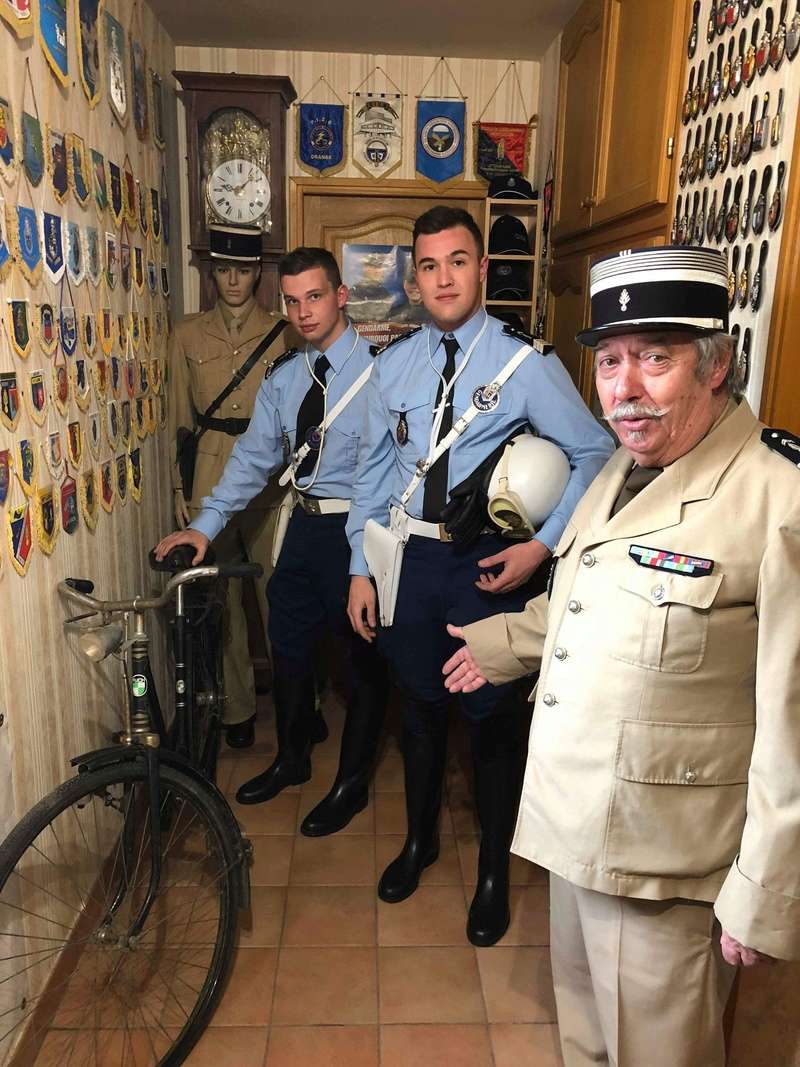 Gendarmerie année 70 .  5f3c0d10