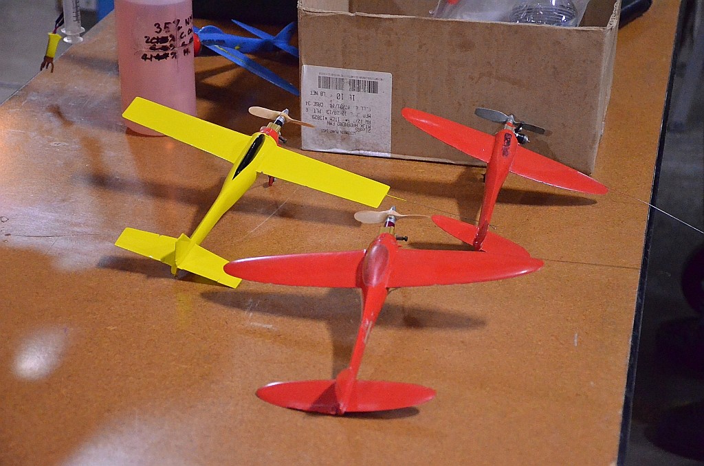 Cox .01 /.02 /.05 /.09 /.15 Speed Planes - Page 4 Indoor10