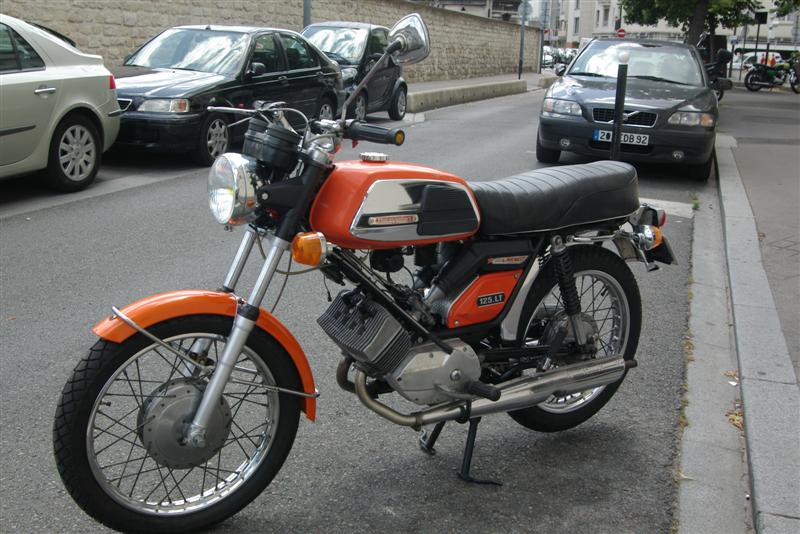 NOSTALGIE..Vous avez commencé avec quoi ?.....qu'elle était votre 50 cm3 Lt311