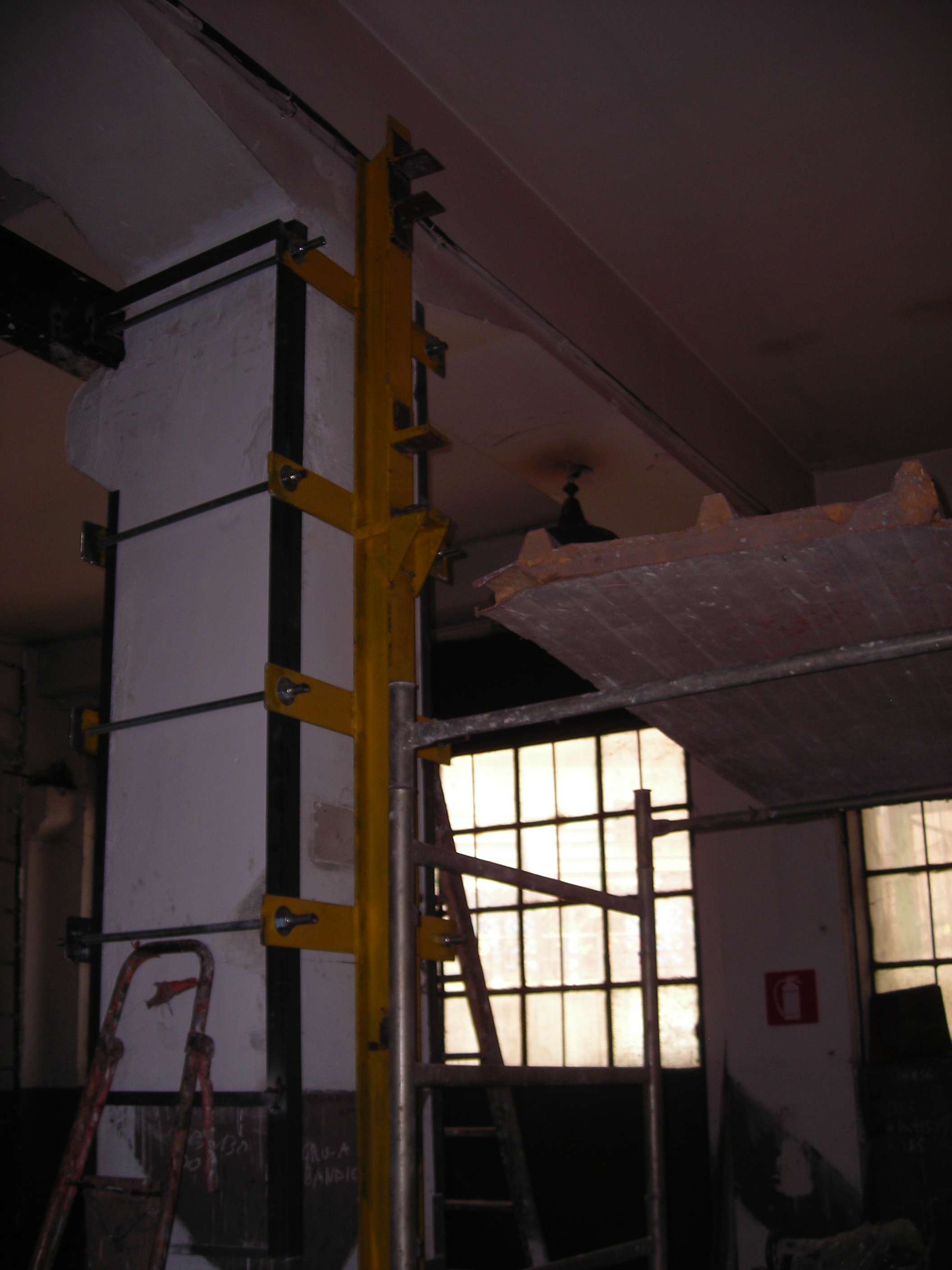 costruzione gru a bandiera da pilastro fatta in casa Dscn4200
