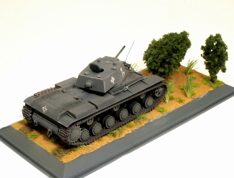 [PST]  beute Panzerkampfwagen KV 1 A  753 (r)  modèle 1940  (126) Pzkpfw30