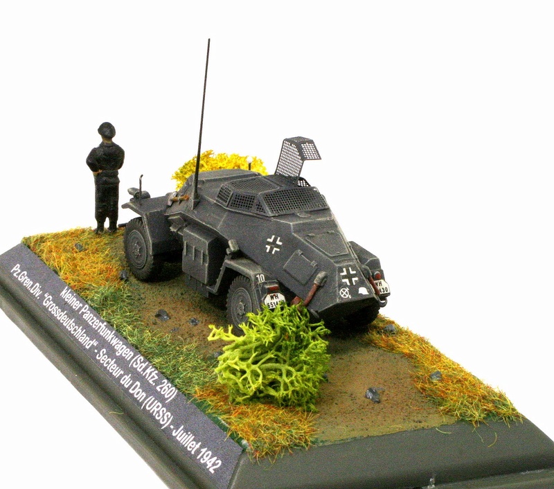 [ICM] kleiner Panzerfunkwagen  (Sd.Kfz.  260) (03) Sdkfz205