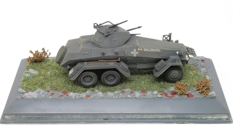 [ITALERI] schwerer Panzerspähwagen (6 rad)   (Sd.Kfz. 231) (01) Sdkfz245