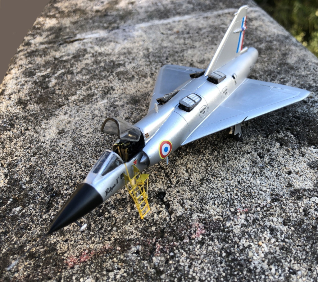 Dassault V 001 "BALZAC" , kit résine Sharkit au 1/72  Img_0219