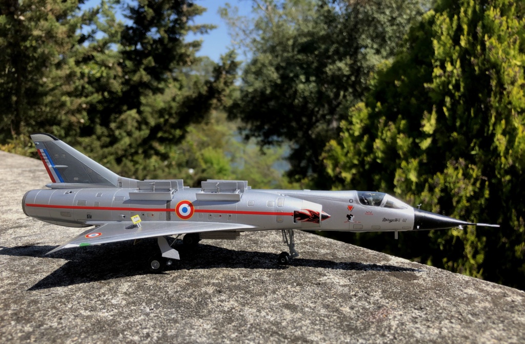 MIRAGE III V - MIRAGE III V-02 , le dernier des ADAV français , kit Modelsvit au 1/72 Img_1012