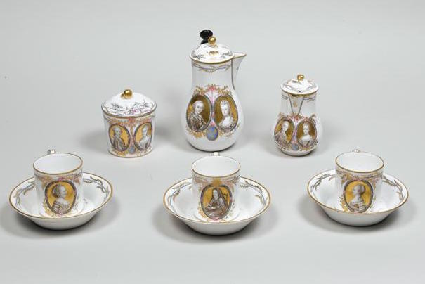 La porcelaine de Limoges et la manufacture du comte d'Artois 04-50410