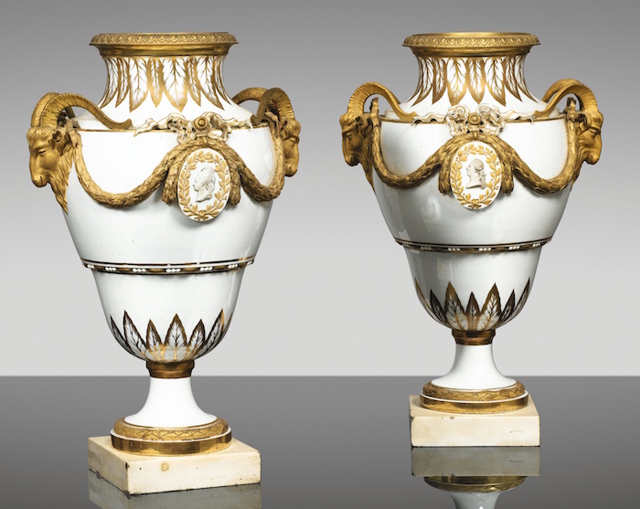 La porcelaine de Limoges et la manufacture du comte d'Artois 100pf110