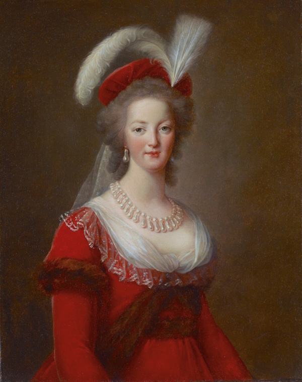 Marie-Antoinette en buste, robe rouge et toque, par et d'après Elisabeth Vigée Le Brun  Marie_40