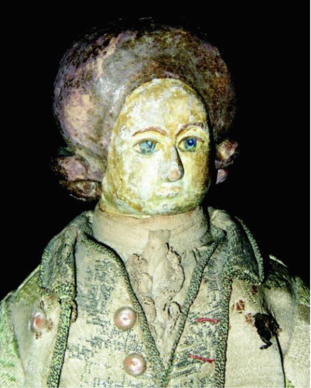 poupées - Poupées royales à la cour de Louis XVI Poupee11