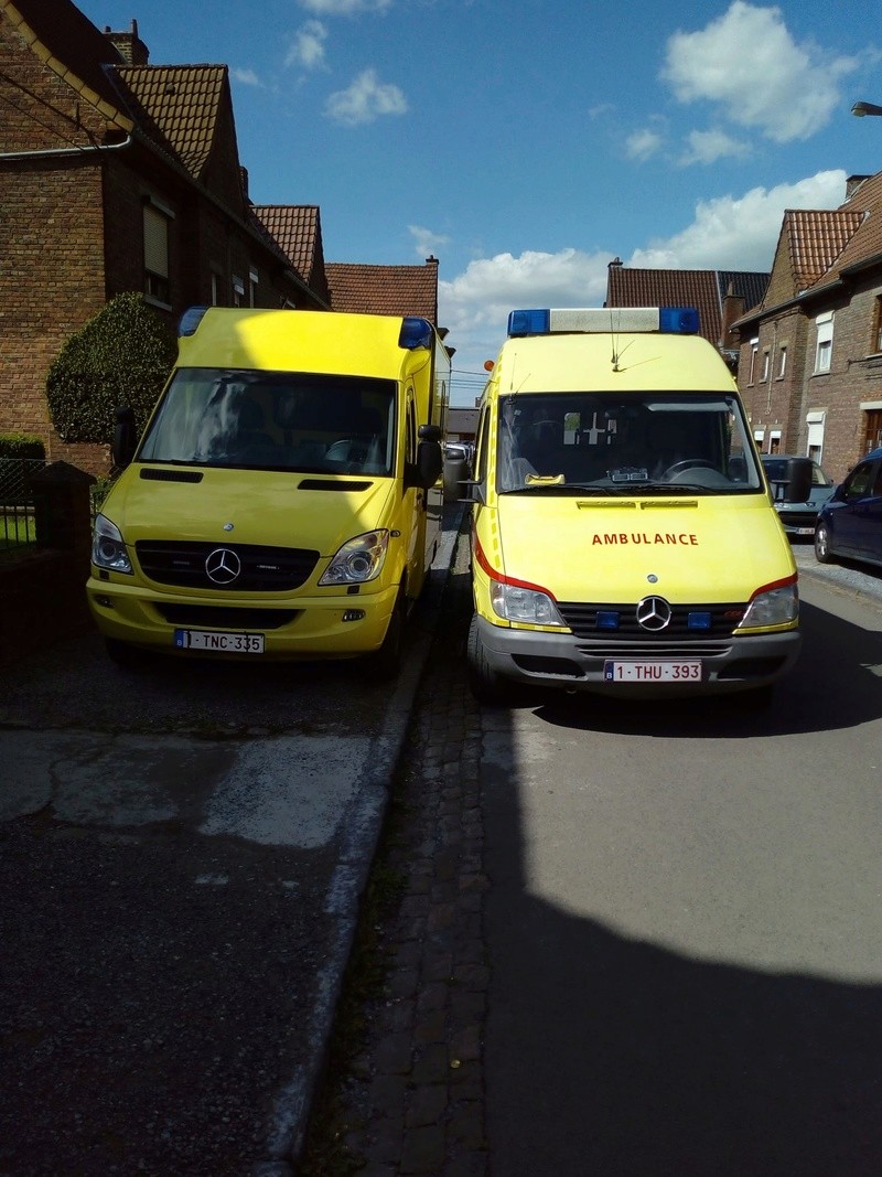 112 « ambulance «  Binche  31743410
