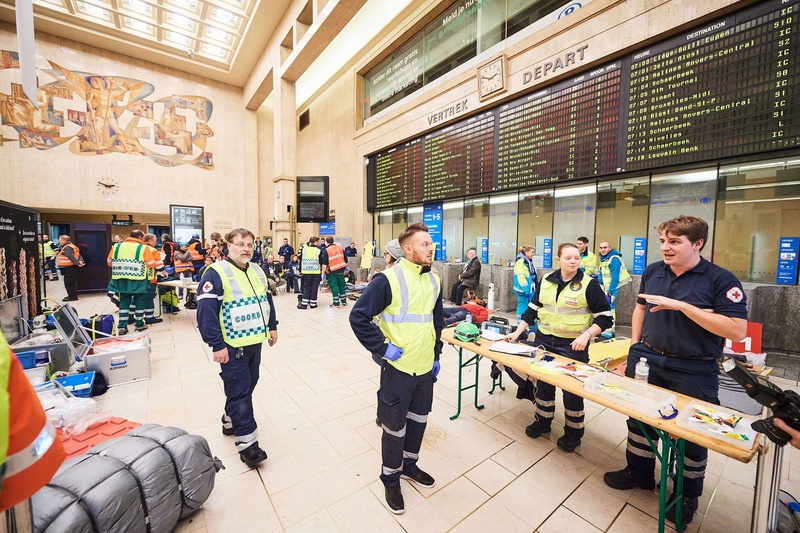 Bruxelles : Une catastrophe ferroviaire simulée sur la jonction Nord-Midi (1/12/2018) 47580910