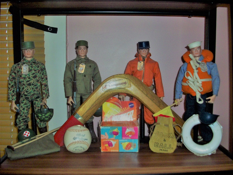 Pic of Joes on my new display stand...adding photos - Page 2 209_1120