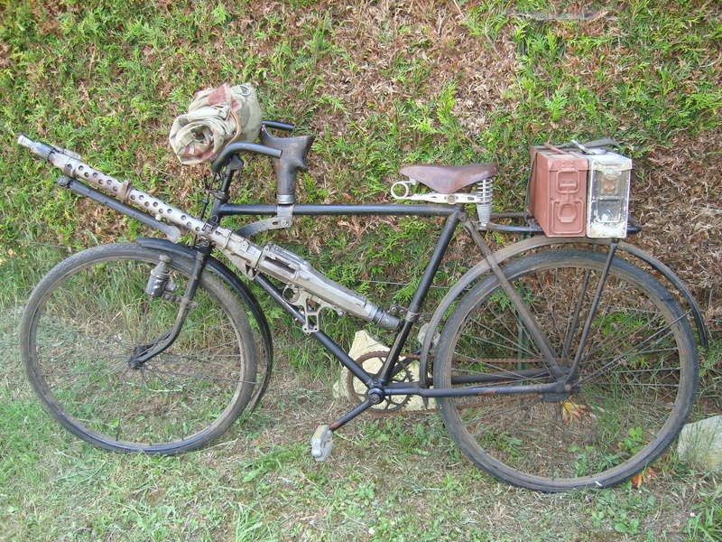 Les vélos militaires suisses Dsc00910