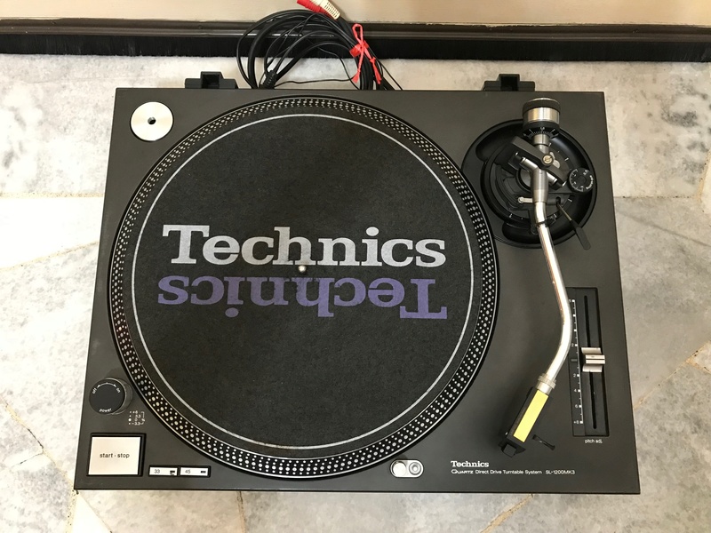 Technics Quartz Direct Drive Turntable SL-1200MK3 (Used) SOLD Img_2515