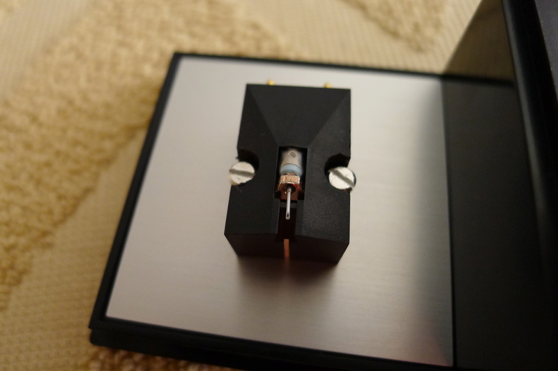 Denon DL-103 Moving Coil Cartridge, MC (Used) SOLD P1140729