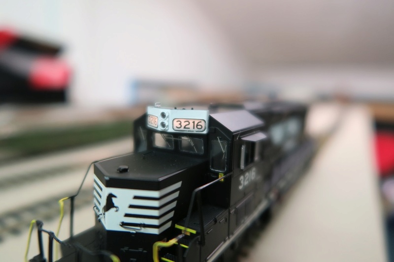 SD40-2 NS HO SCALE  Img_2126