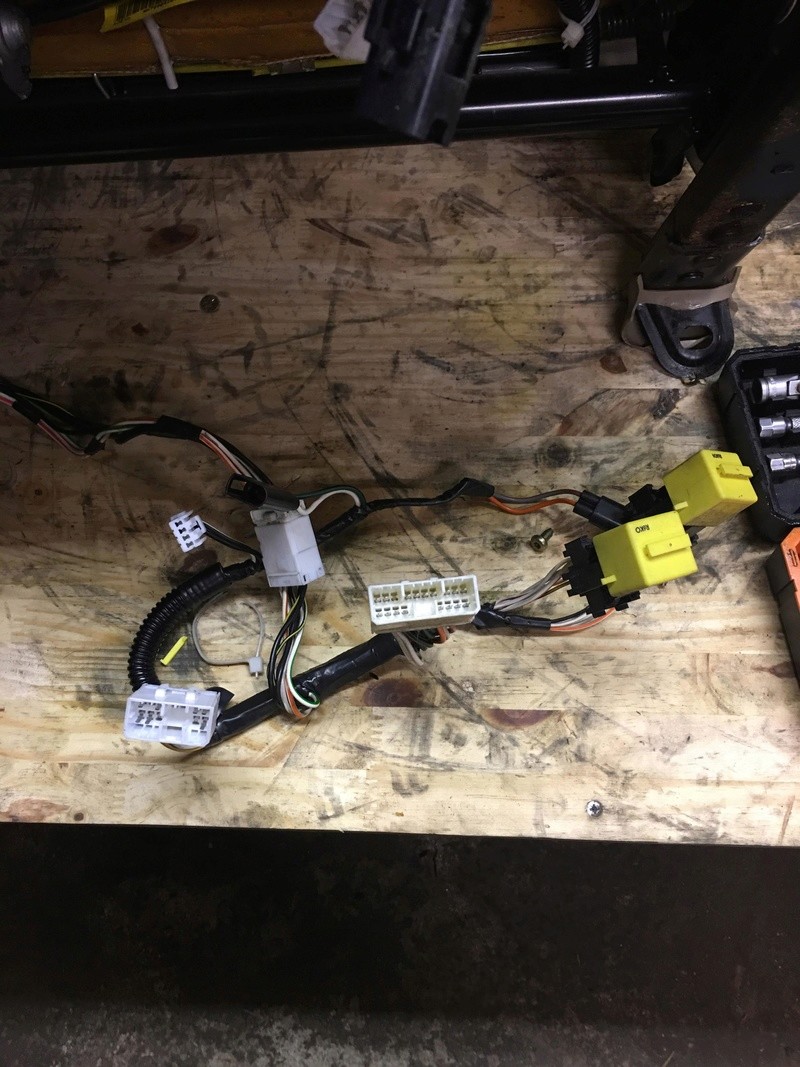 branchement siege electrique sur vehicule non cablé 30656810