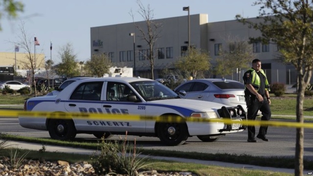 Bom tự chế thứ 5 nổ ở Texas, ít nhất 1 người bị thương ... A38