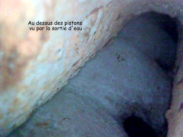 Culasse , bloc - Passages d' eau - Page 7 Stills21