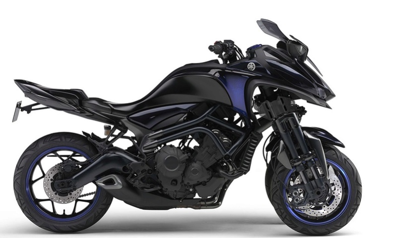 La moto YAMAHA MWT9 850 cc trois roues pour 2018  2015-910