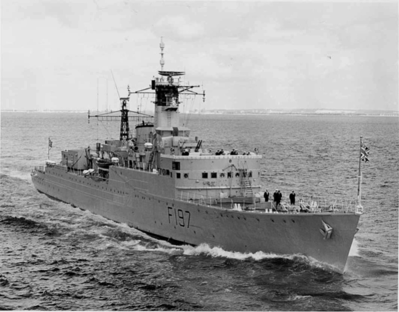 FREGATES MULTI-RÔLES CLASSE DUKE (TYPE 23) NV (Terminé) Hms_gr11