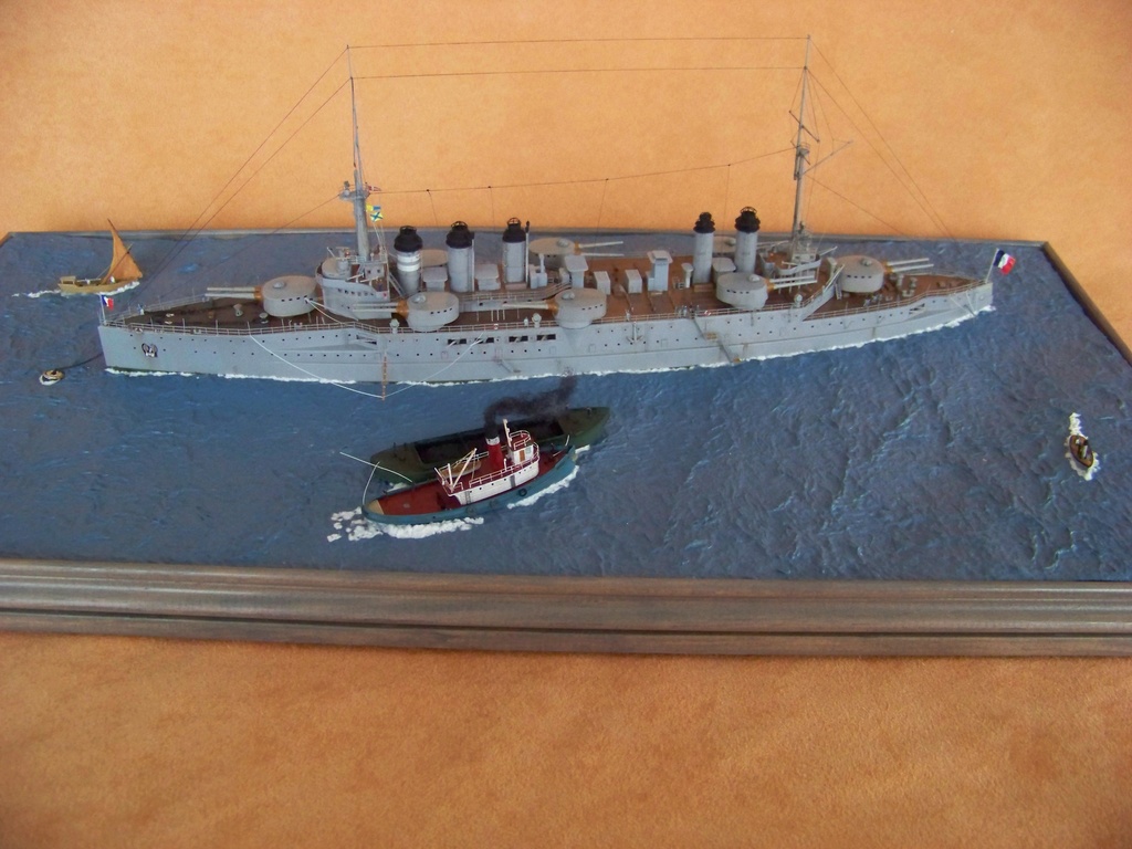 Cuirassé Voltaire Hobby Boss 1/350, diorama. - Page 2 100_9822