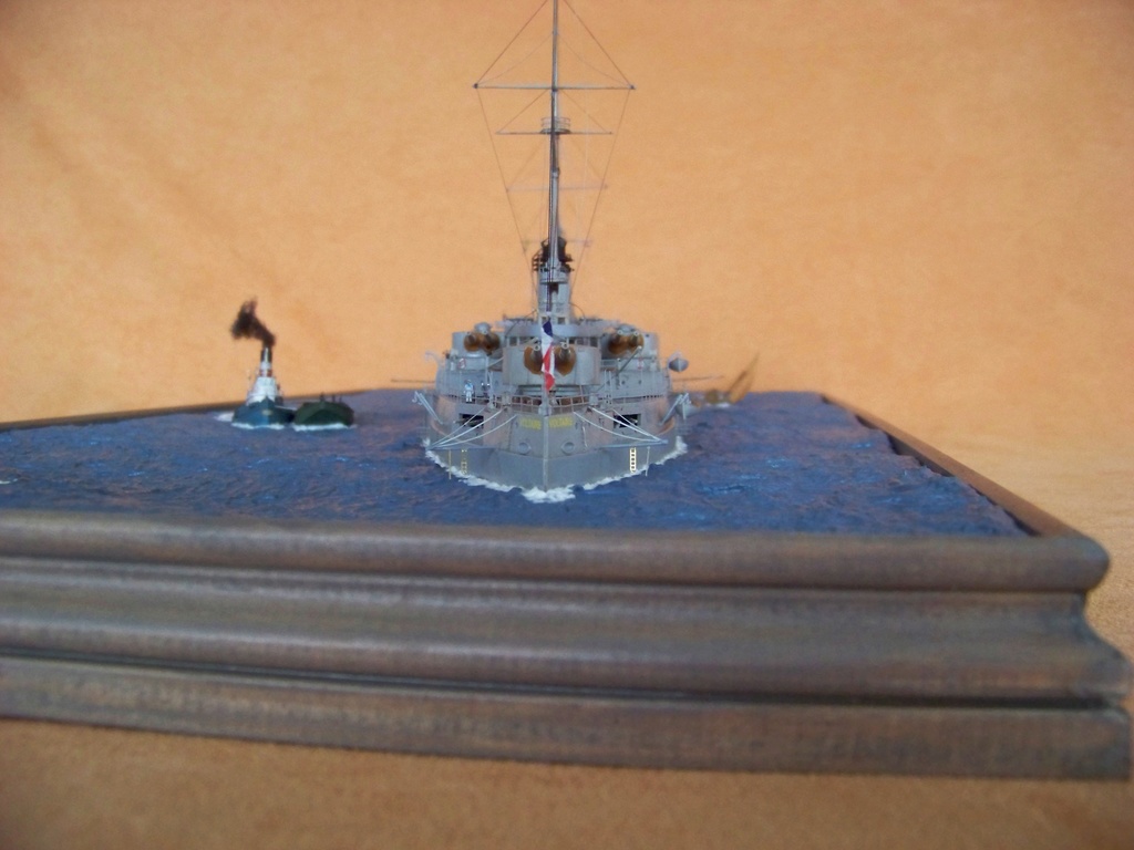 Cuirassé Voltaire Hobby Boss 1/350, diorama. - Page 2 100_9830
