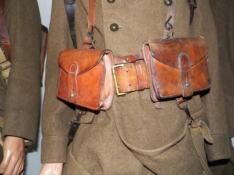 equipement - l'équipement du soldat Français de 1940 du mle 16 au mle 35/37 100_0315