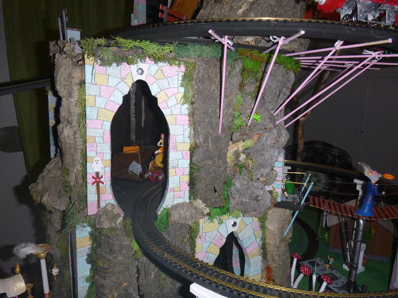 Nellie Rowland Emett Smallbrook Studio Anlage mit 8Tunnels und Berg, Luftschiff - Seite 2 P1070319