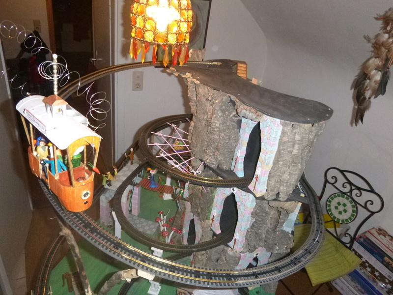 Nellie Rowland Emett Smallbrook Studio Anlage mit 8Tunnels und Berg, Luftschiff - Seite 2 P1070324