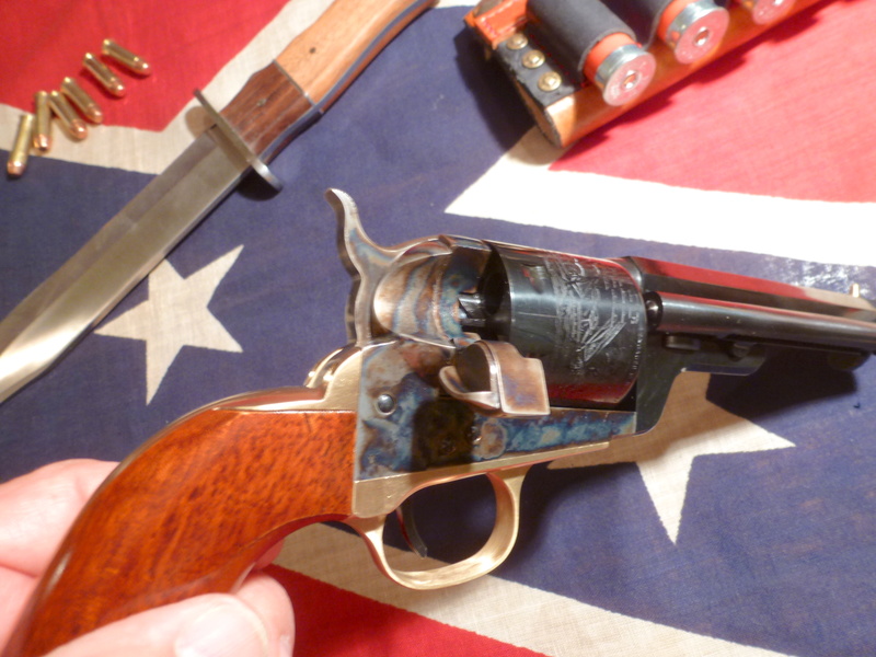Un 1851 peut en cacher un autre Colt1843
