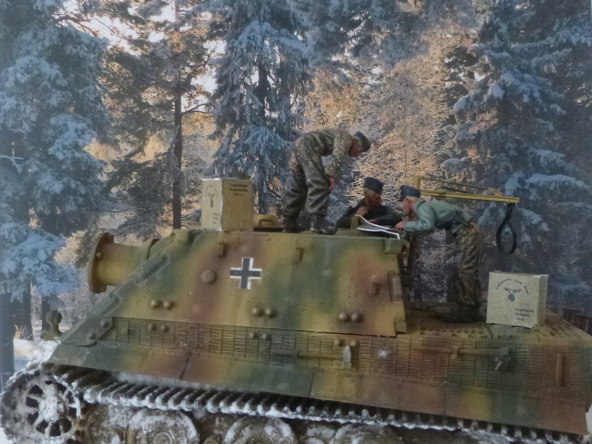 Wacht am Rhein Ardennes décembre 1944 - Sturmtiger Italeri et équipage Verlinden 1/35 P1040355