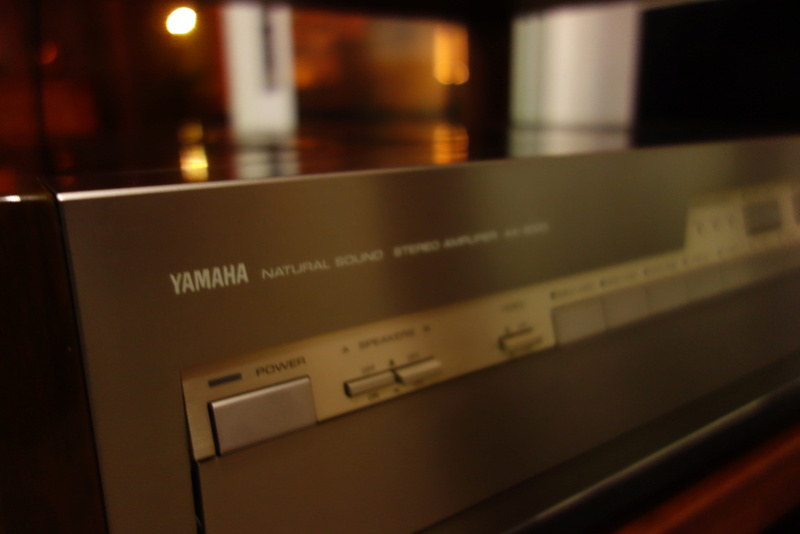 Yamaha AX2000 Integrated Amplifier Dsc04010