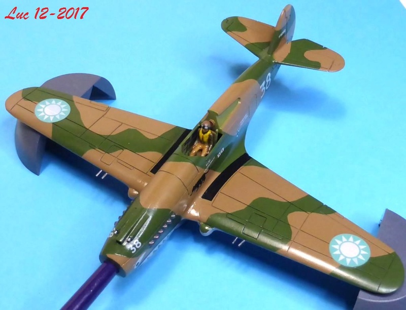 *1/72 - CURTISS P-40 TOMAHAWK 2 versions - frog -  - Page 3 Ctp40-26