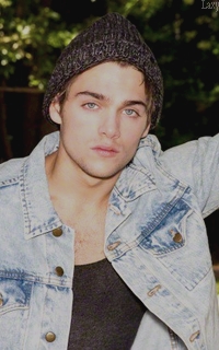 Dylan Sprayberry [585 avatars] - Page 3 411