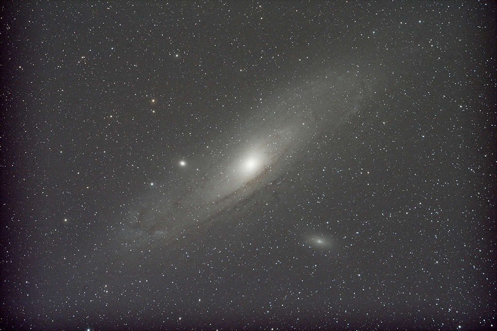 M31 -La galaxie d'Andromède en HaRVB Img_0810