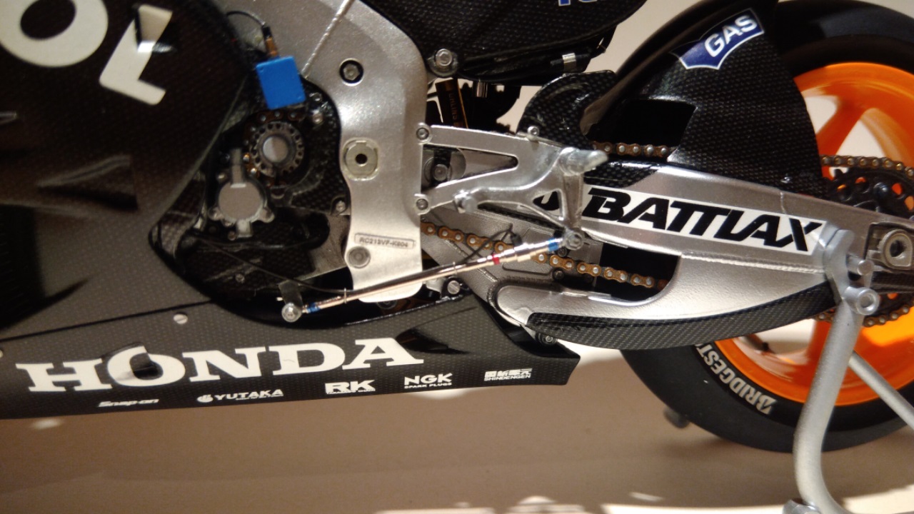 Honda RC213V Test bike 2014 - Page 3 P_201882