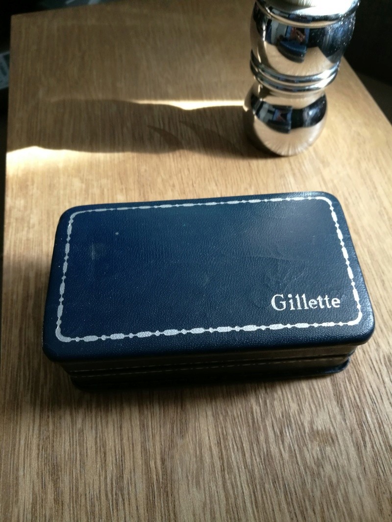 Collection de Gillette.  - Page 3 Img_2015