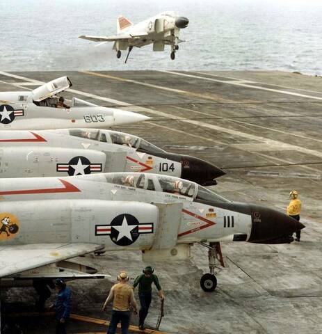 F 4 B Phantom 1 48 Vf 51 Uss Coral Sea Inchop Tonkin Gulf 1972 Debut De Patine Page 6