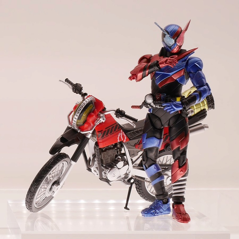 Kamen Rider - S.H. Figuarts (Bandai) - Page 28 09441710