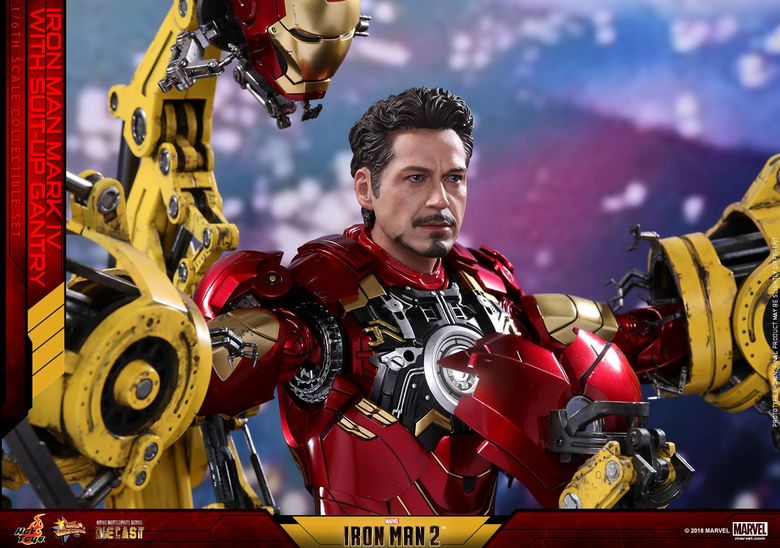 Iron Man 2 - Mark IV With Suit-Up Gantry Featuring - 1/6 scale Collectible Set (Hot Toys) 12545113