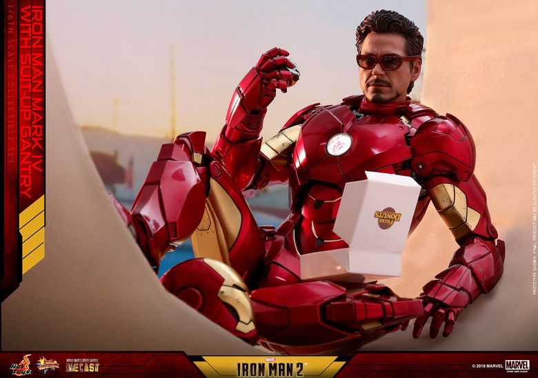 Iron Man 2 - Mark IV With Suit-Up Gantry Featuring - 1/6 scale Collectible Set (Hot Toys) 12545512