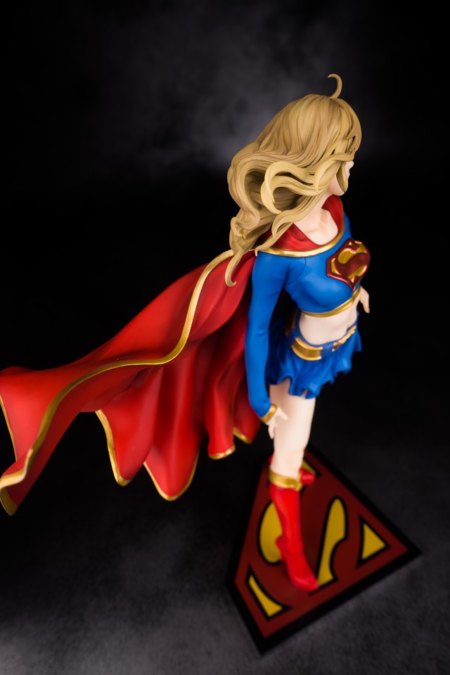 Supergirl Marvel Bishoujo - 1/7 PVC Figure (Kotobukiya) Dsc00454